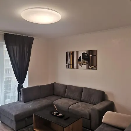Oscar House