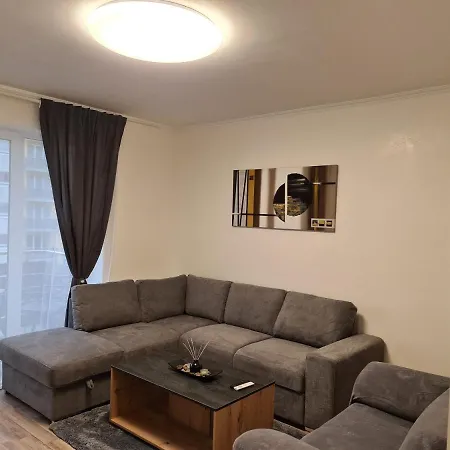 Oscar House Apartment *
